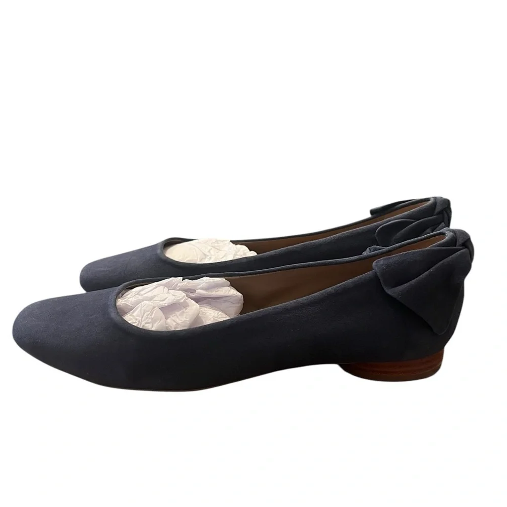 NWOB Bernardo Women’s Eloise Bow Accent Navy Flats in size 8 - Picture 6 of 10